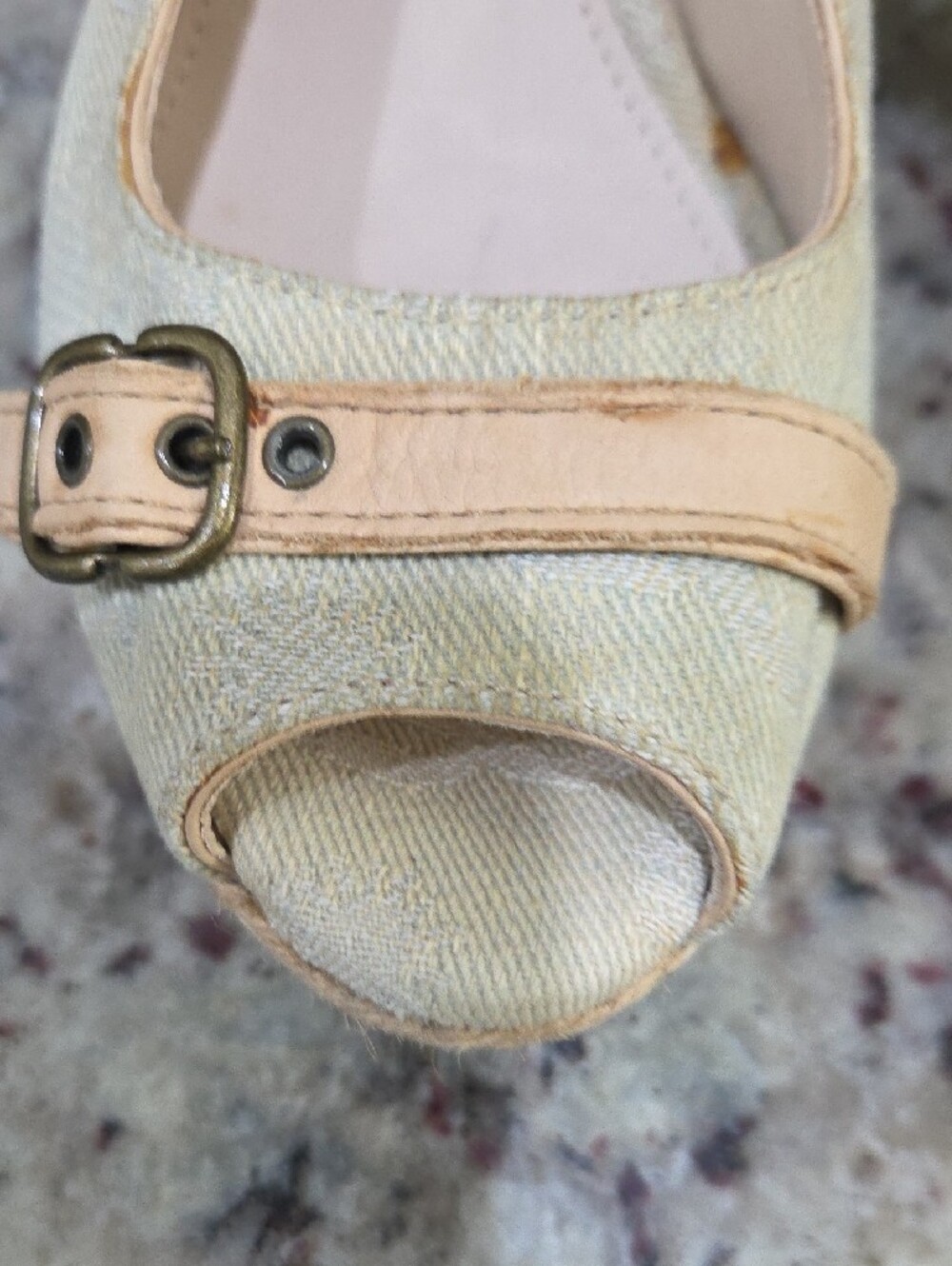 UGG Women's Neutral Canvas Wedge Slingbacks with Tan Trim - Picture 3 of 10